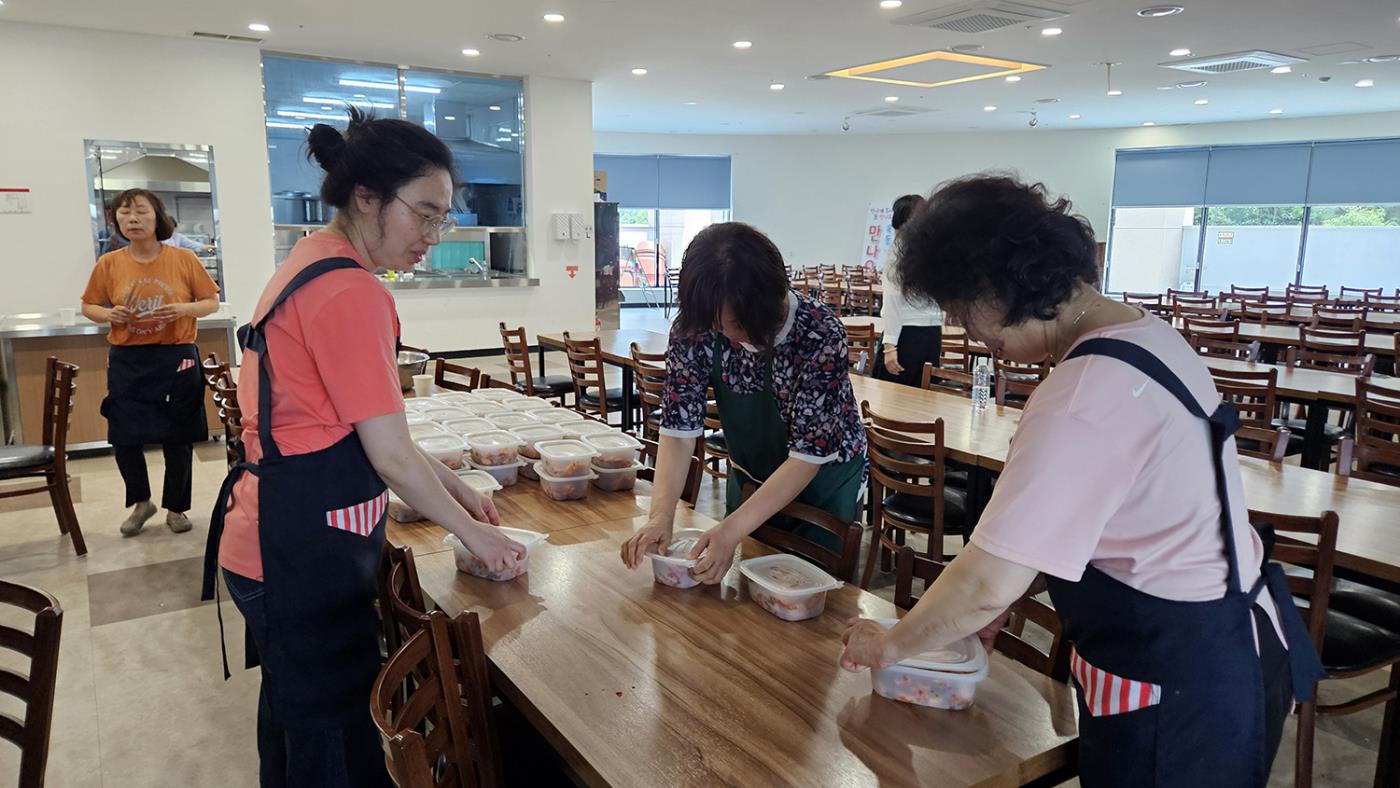 0706 옥동 마을복지계획추진단, ‘만나요’ 사업 시행 (3).jpg